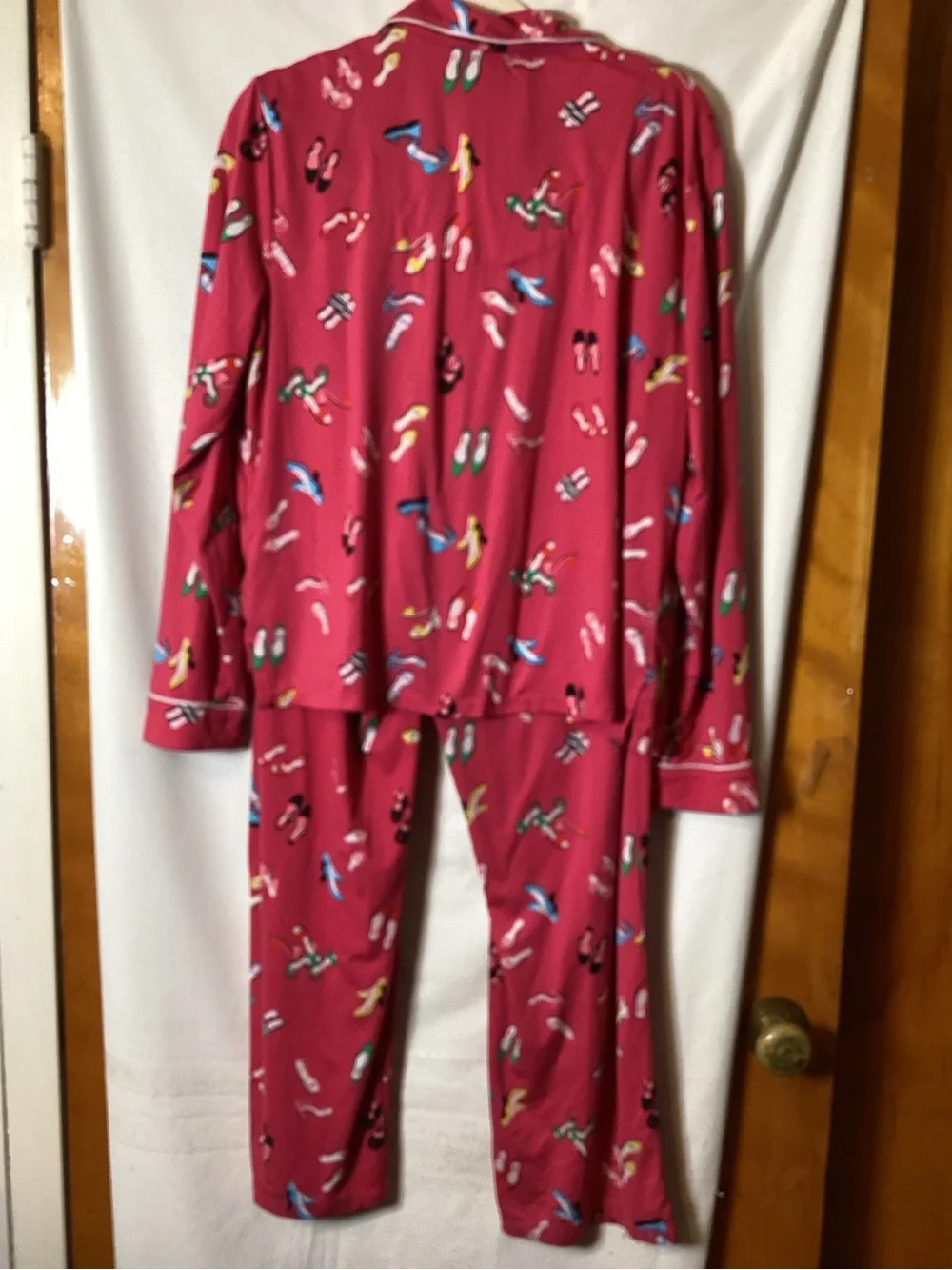 Kate Spade pajama set SZ M cozy ,comfy,lounging around novelty print